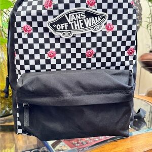 ✅NEW “Vans Off the Wall” Black and White Checkered Backpack with Red Roses